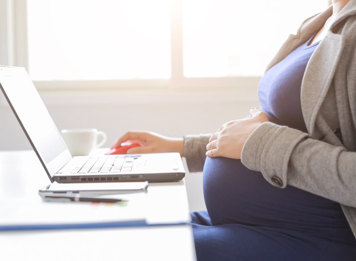Understand your rights during maternity leave. Discover how protections against layoffs apply to maternity leave situations.